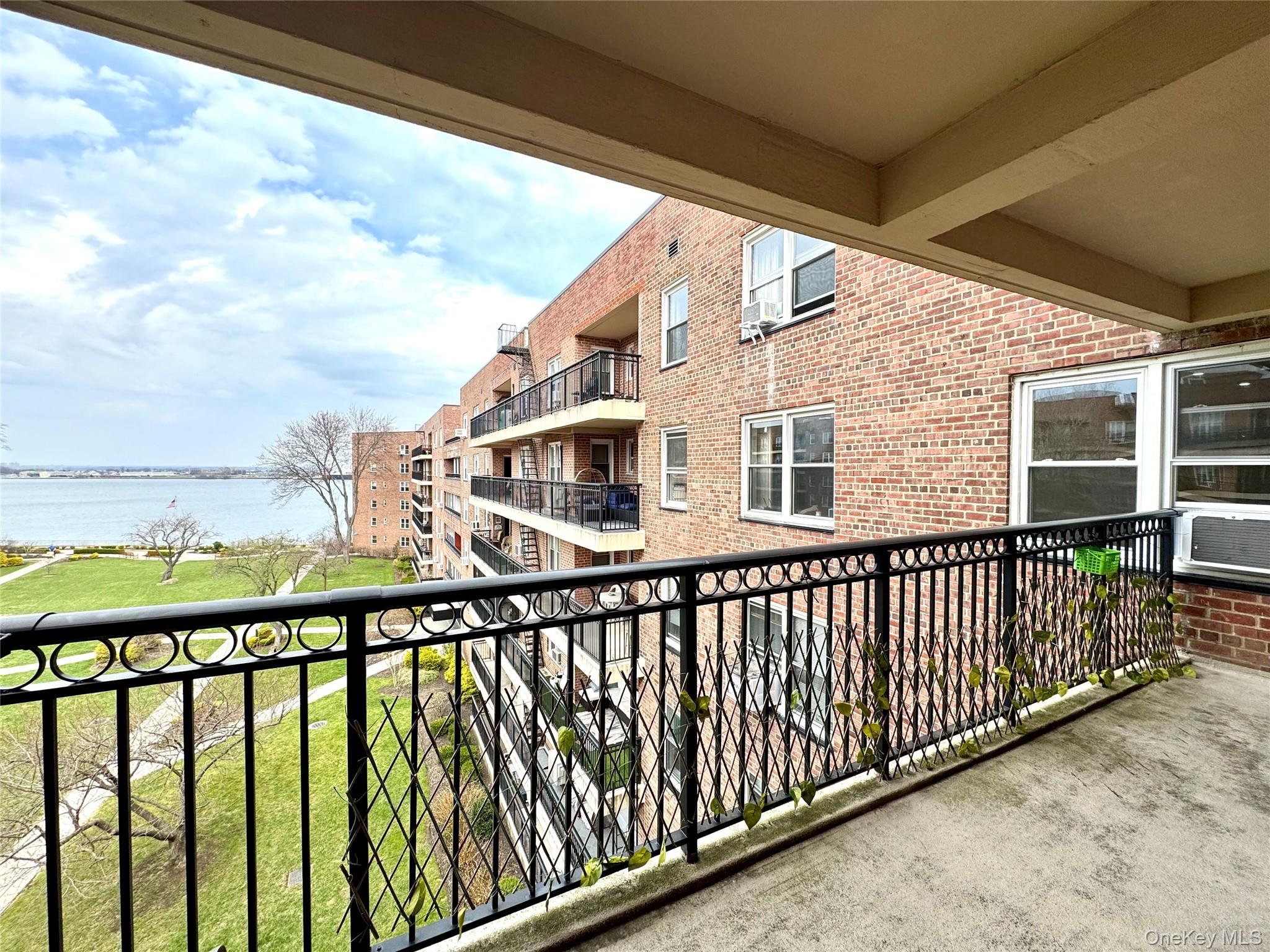 162-41 Powells Cove Boulevard 5C