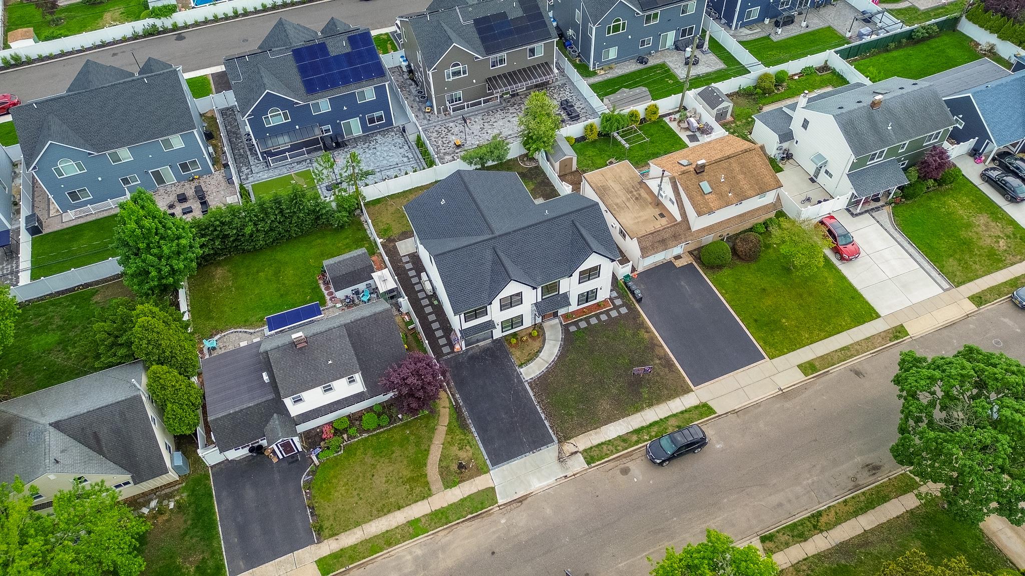76 Woodcock Lane, Levittown, New York image 34