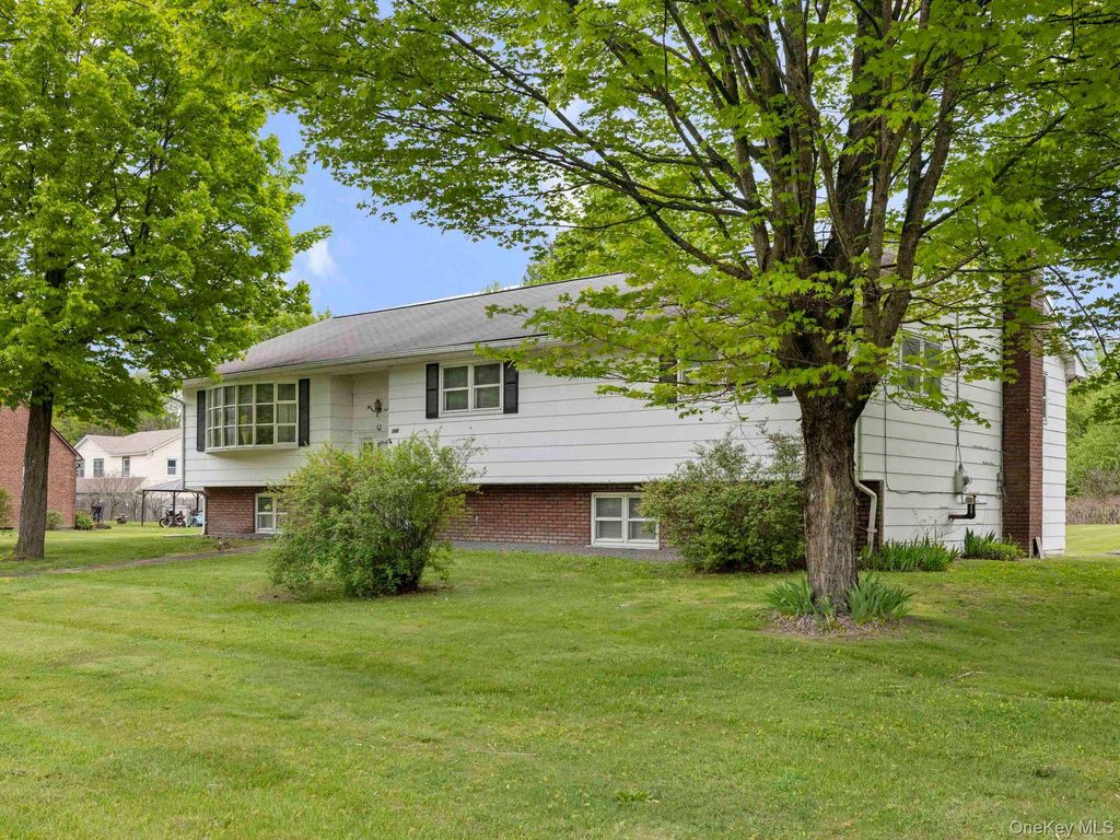 Photo of 104 New Paltz Road, Highland, NY 12528 (MLS # 997582)