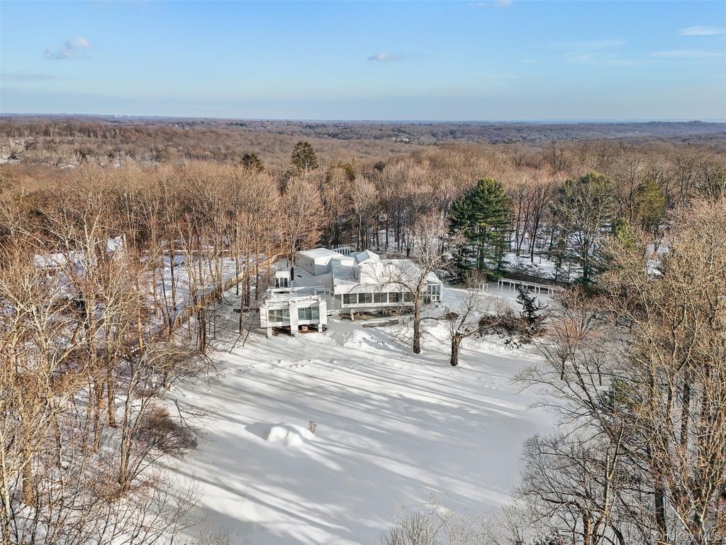 Photo of 178 Hickory Kingdom Road, Bedford, NY 10506 (MLS # 956811)