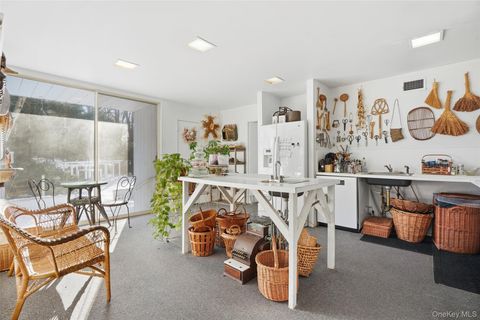 Tiny photo for 178 Hickory Kingdom Road, Bedford, NY 10506 (MLS # 956811)