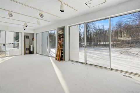 Tiny photo for 178 Hickory Kingdom Road, Bedford, NY 10506 (MLS # 956811)