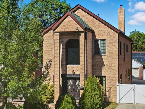 18631 Radnor Road, Jamaica Estates, NY 11432 - MLS#: 925654