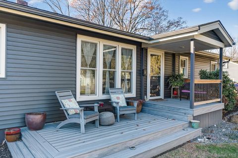 15 Closs Drive Rhinebeck NY 12572