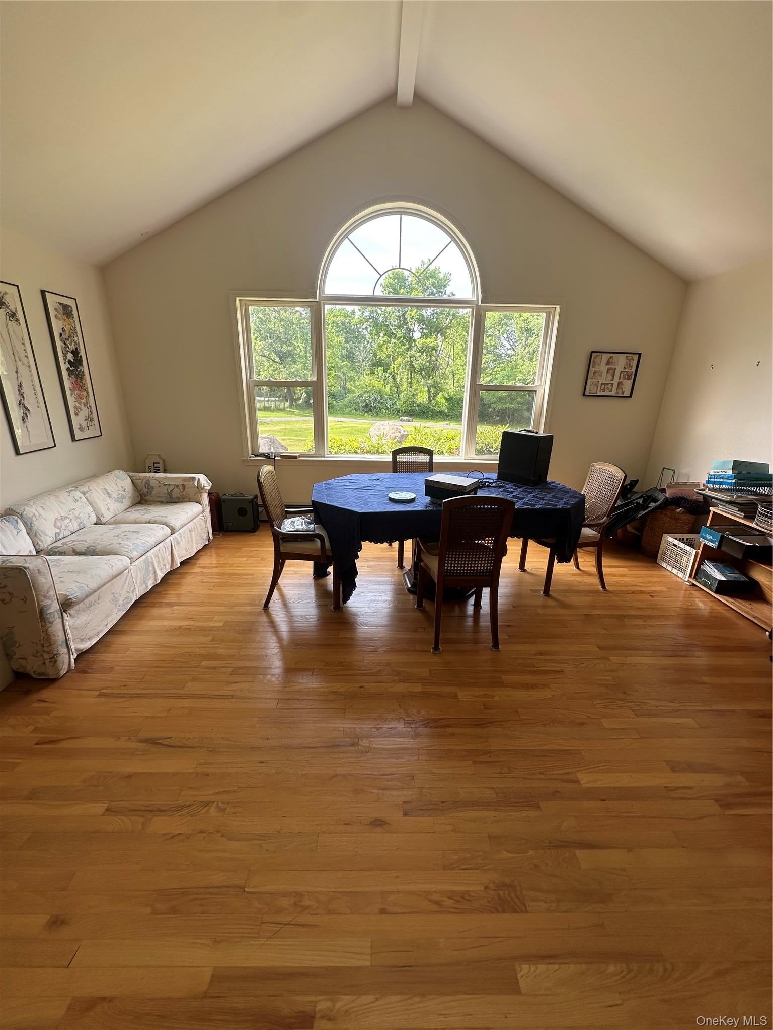 36 Greentree Lane
