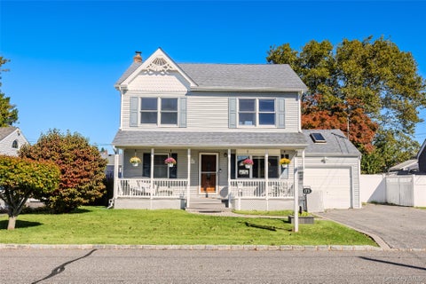 Photo of 173 Marcy Street, West Babylon, NY 11704 (MLS # 1060188)