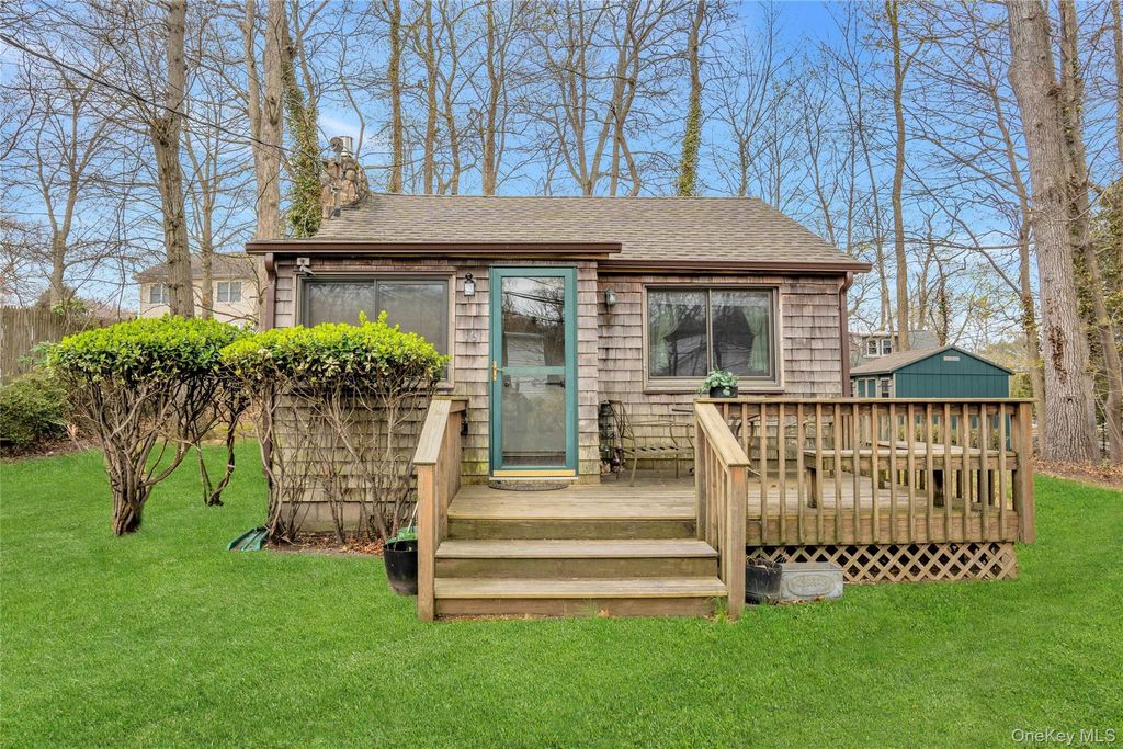 Photo of 16 Nymph Road, Rocky Point, NY 11778 (MLS # 985576)