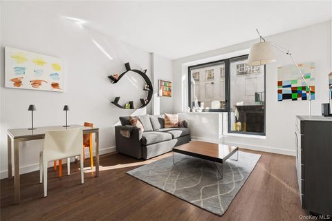 Condo For Sale - 3432 35th Street #2D<br/> Astoria, NY 11106