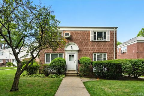 15-63 212 Street Unit 177, Bayside, NY 11360 - MLS#: 904201