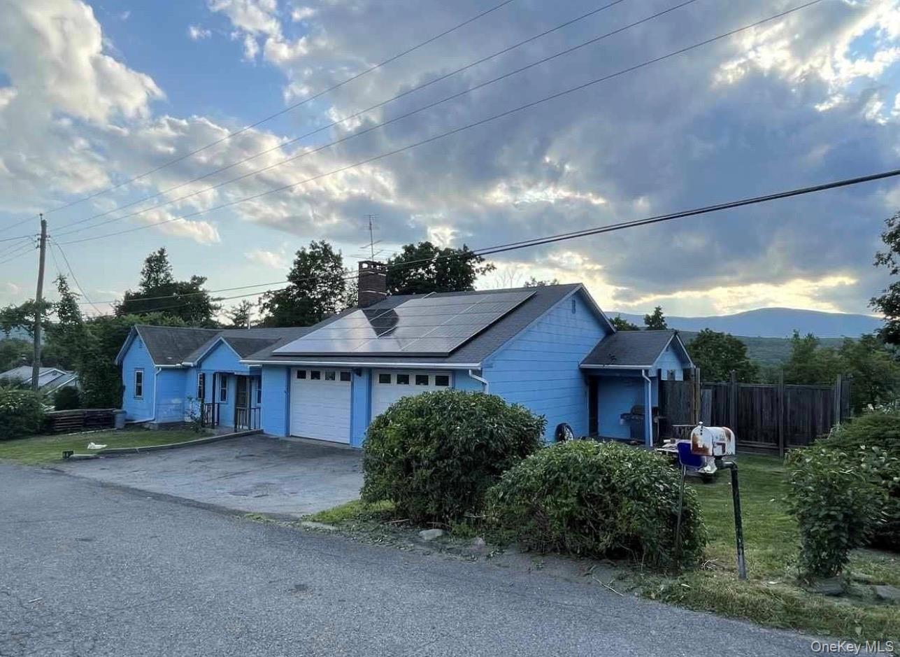29 Saugerties Manor Road