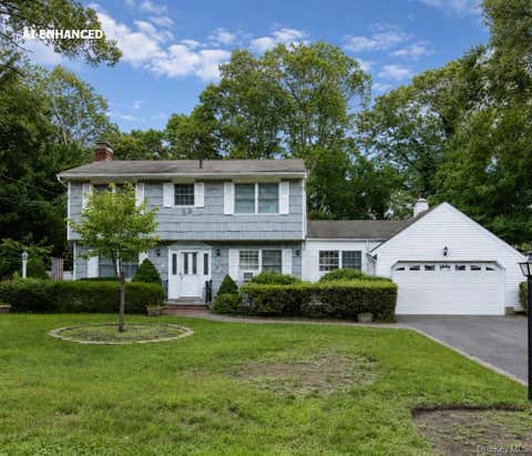 Homes For Sale - 8 Skyview Lane<br/> Stony Brook, NY 11790