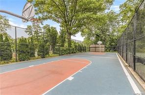 12 Woodbine Drive, Hicksville, New York image 26