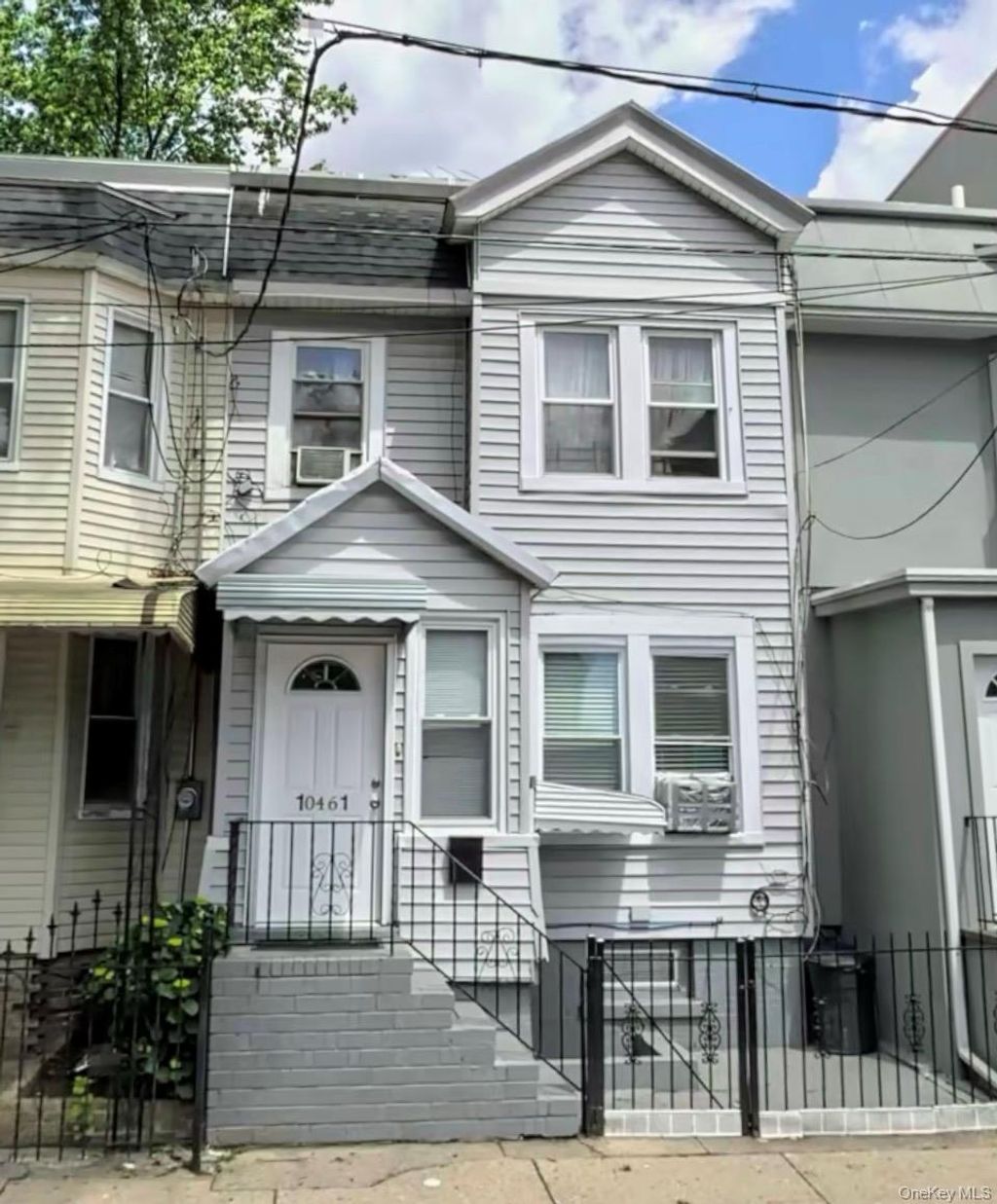 Photo of 10461 Atlantic Avenue, Richmond Hill, NY 11418 (MLS # 987072)