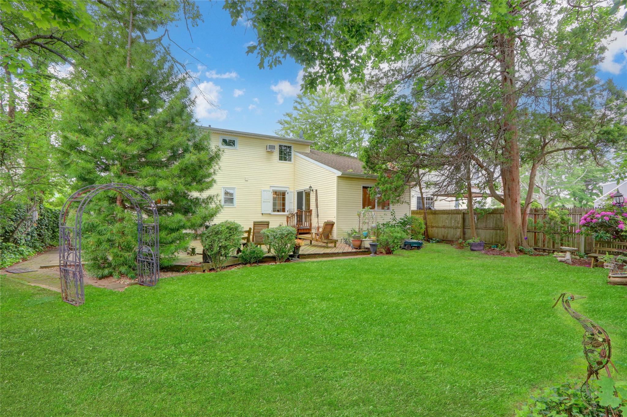 690 Franklin Avenue, Massapequa, New York image 21