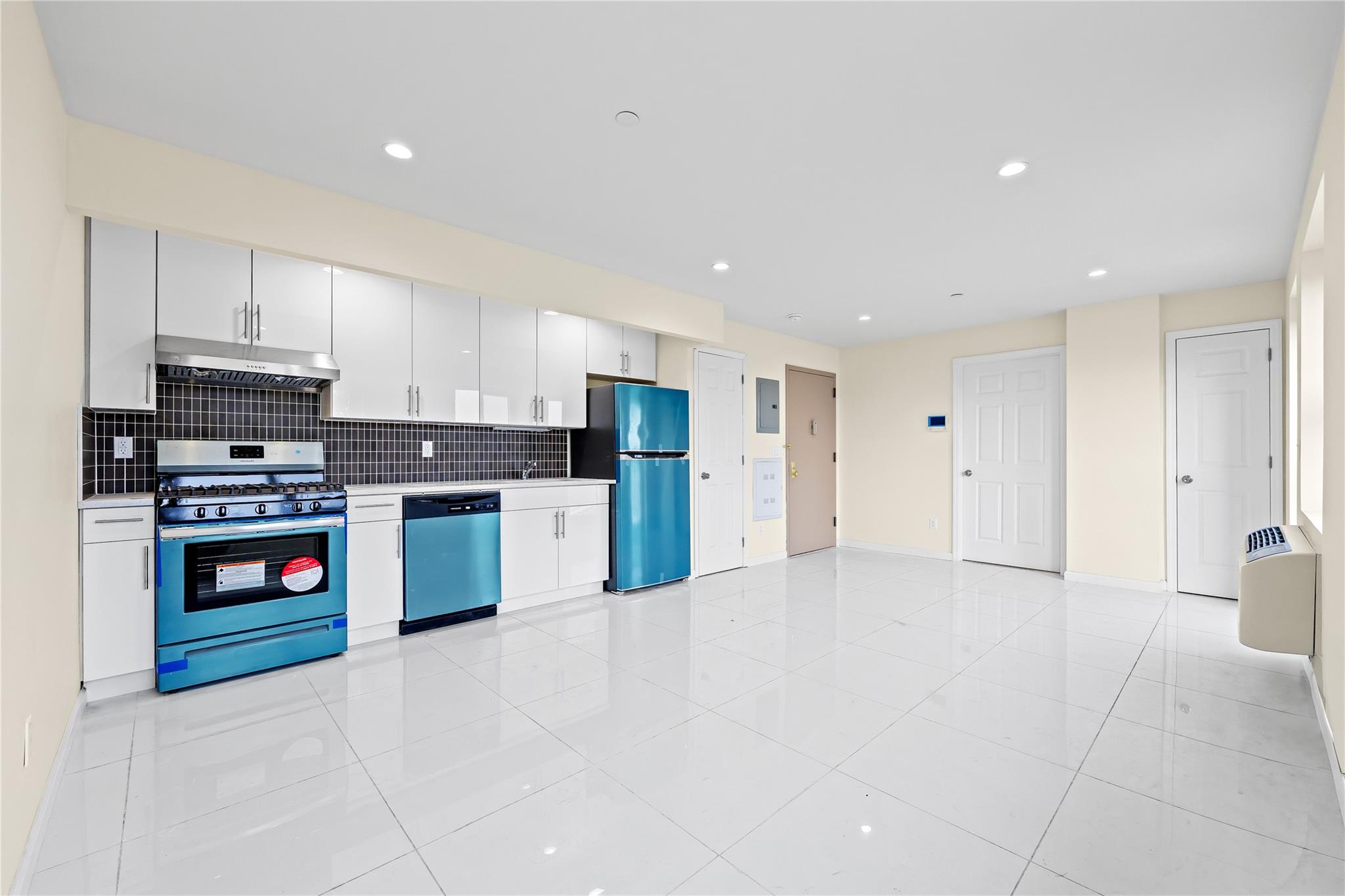 91-23 Corona Avenue 5E