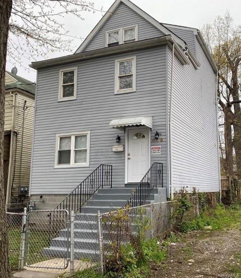 Photo of 418 S 7th Avenue, Mount Vernon, NY 10550 (MLS # 929226) Photo of 418 S 7th Avenue, Mount Vernon, NY 10550 (MLS # 929226)