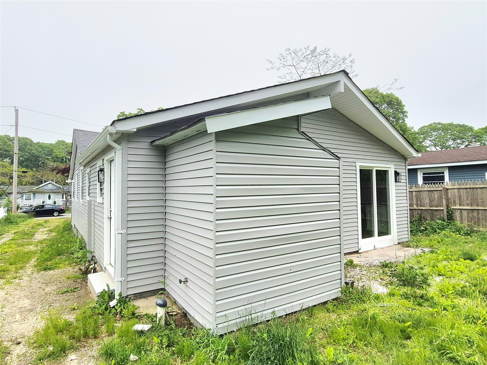 28 Mill Drive, Mastic Beach, New York image 16