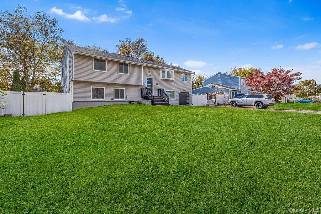 Photo of 20 Malcolm Street, Brookhaven, NY 11713 (MLS # 921470)