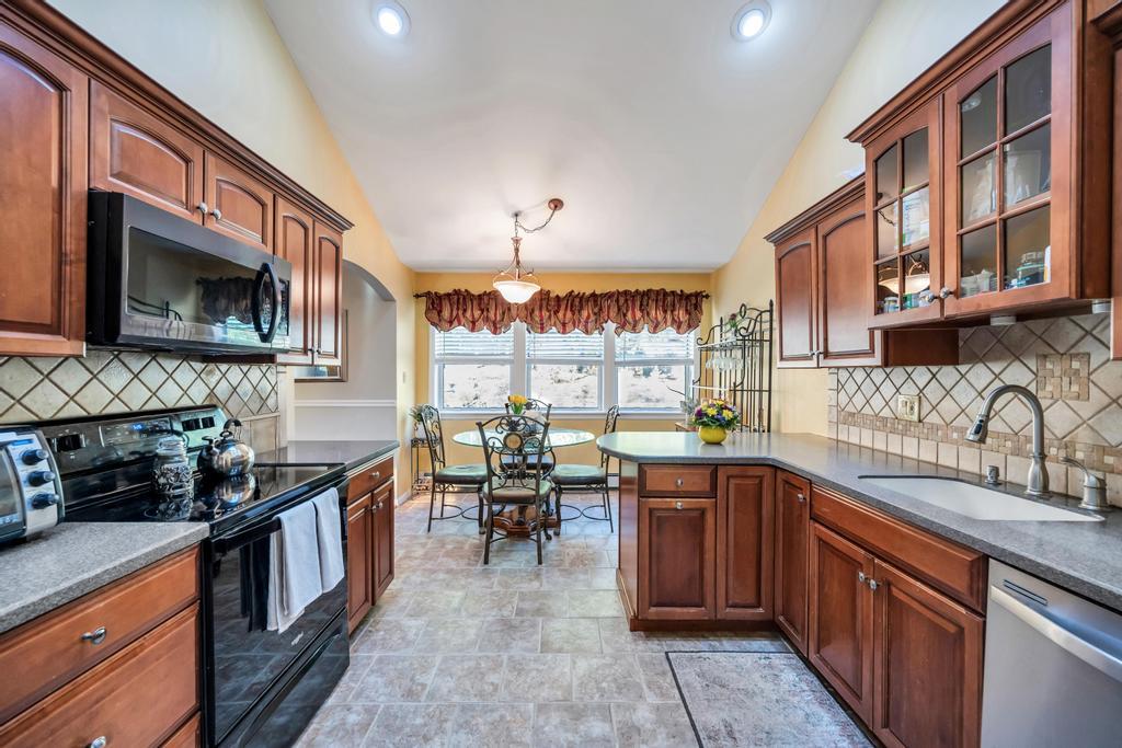 410 Patton Avenue, Shirley, New York image 7