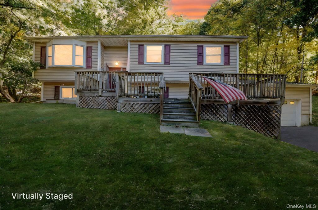 Photo of 68 Old Sylvan Lake Road, Hopewell Junction, NY 12533 (MLS # 922302)