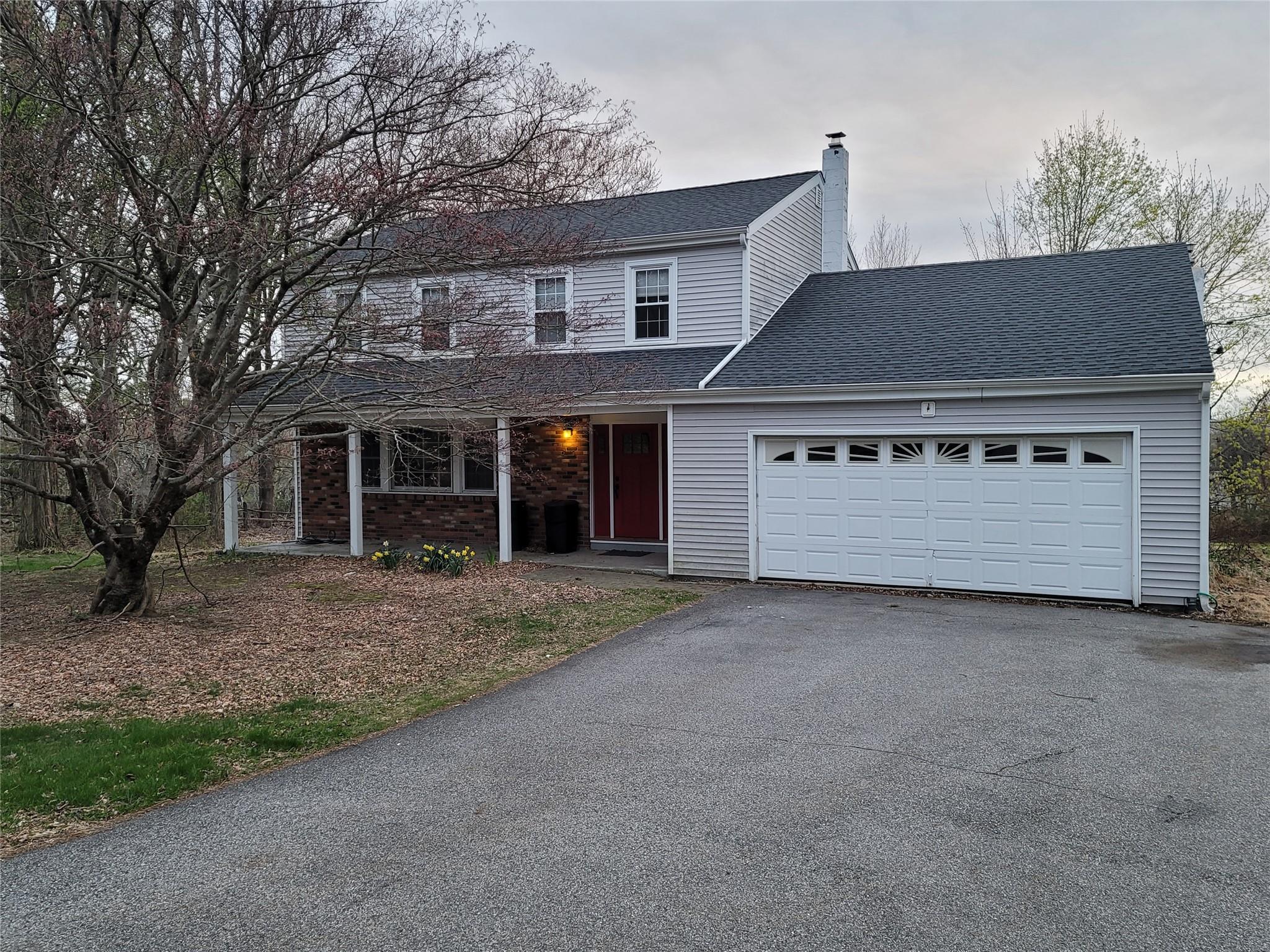 Rockledge Drive, Brewster, New York - 4 Bedrooms  
3 Bathrooms  
12 Rooms - 