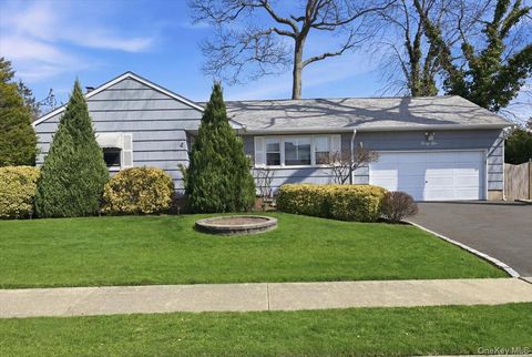 46 Bedford Avenue Massapequa NY 11758