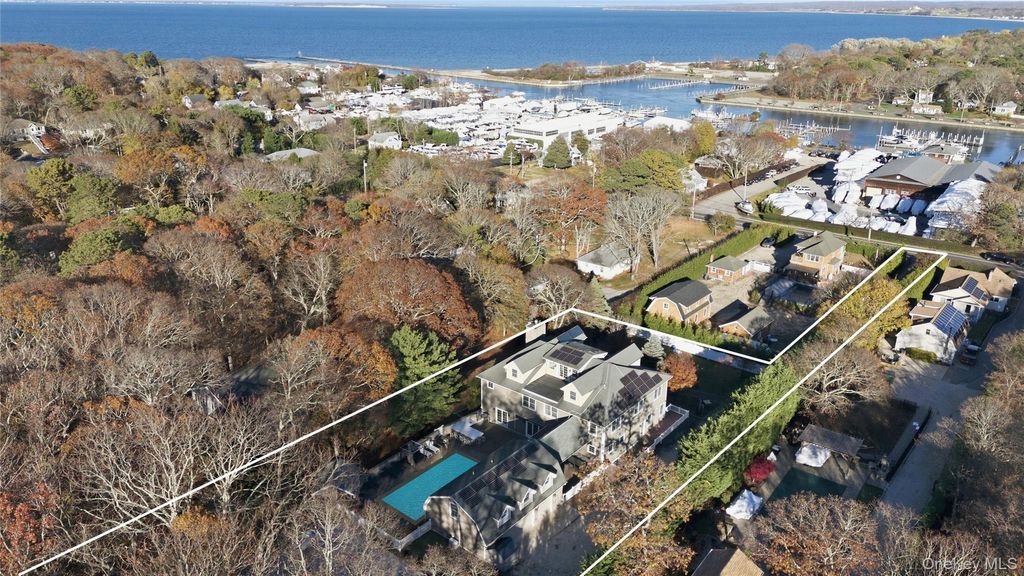 Photo of 33A Newtown Road, Hampton Bays, NY 11946 (MLS # 941433)