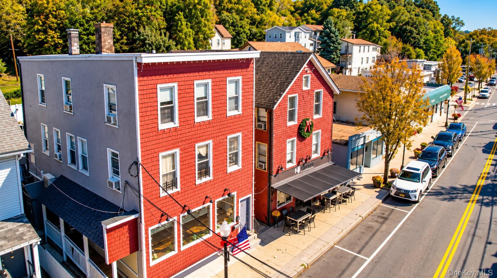 41 N Riverside Avenue