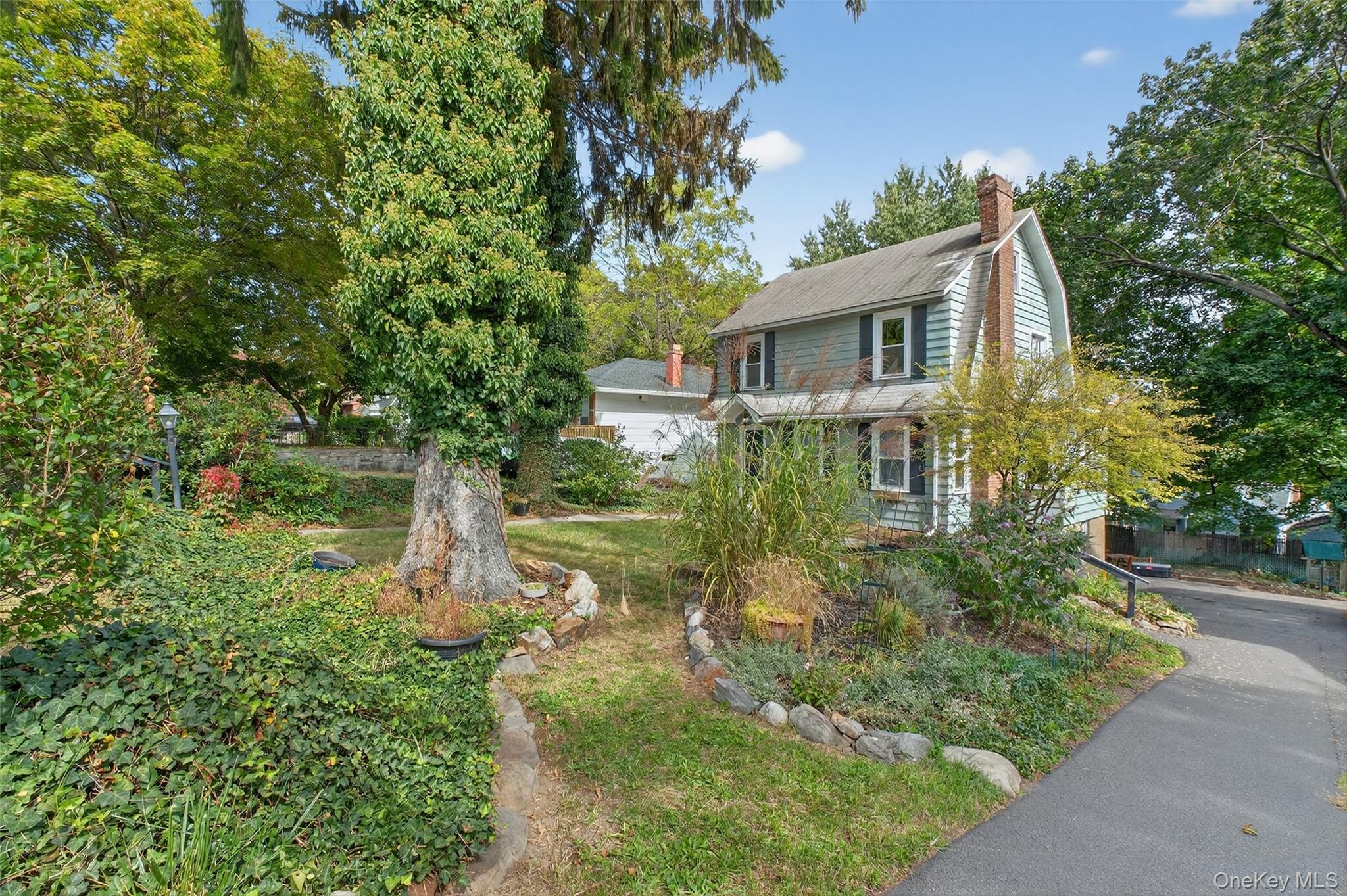 310 Carpenter Avenue