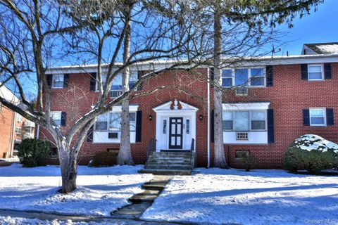 24 Bon Aire Circle N Suffern NY 10901