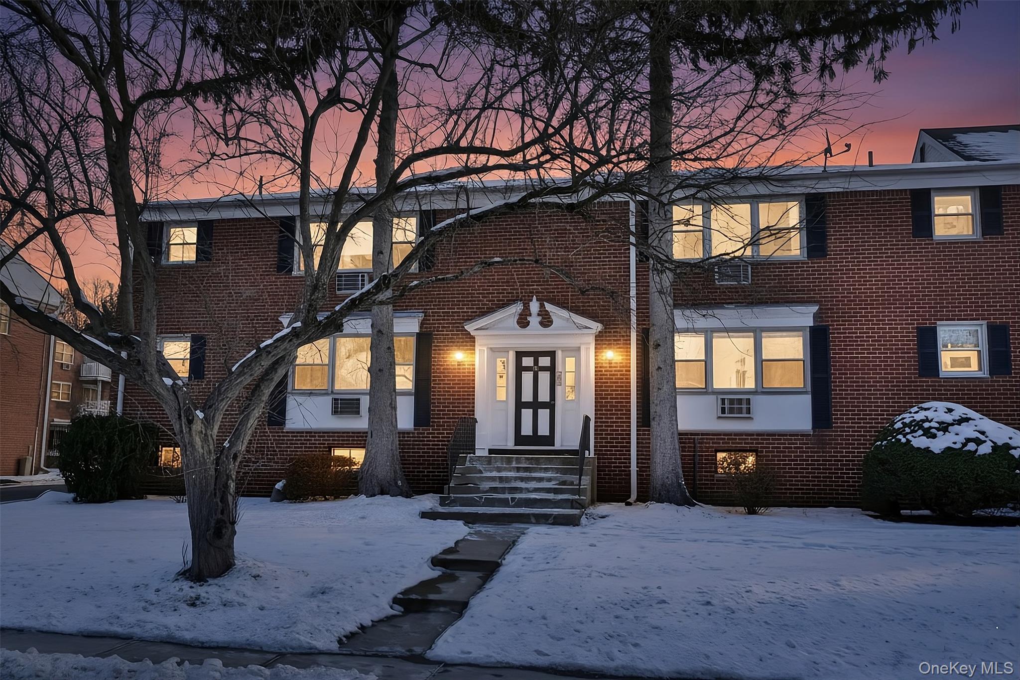 24 Bon Aire Circle N