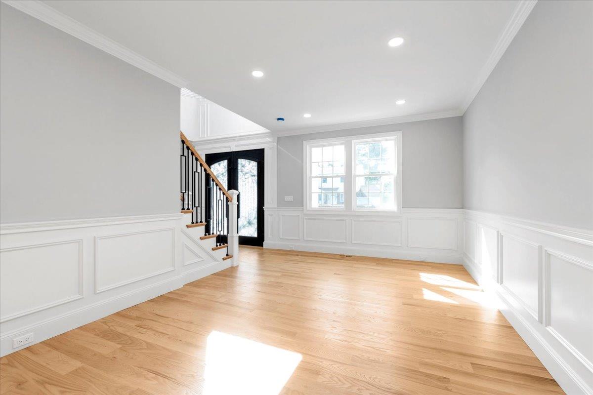 44 Cambria Road, Syosset, New York image 5