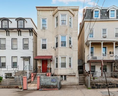 157 Waverly Street Yonkers NY 10701