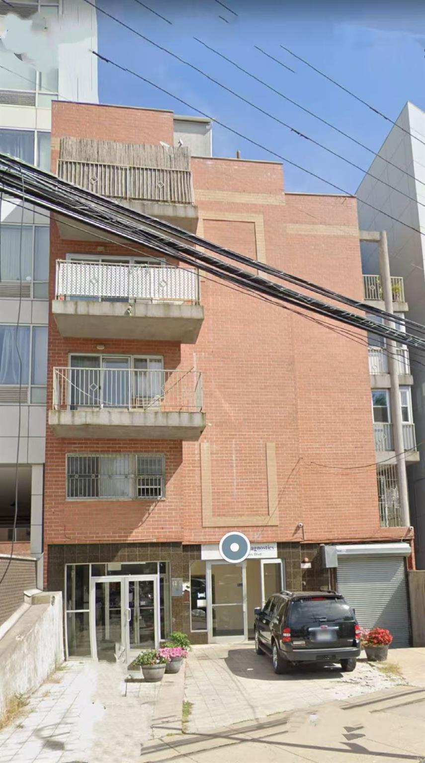 Property for Sale at Parsons Boulevard 4B, Flushing, Queens, NY - Bedrooms: 2 
Bathrooms: 2 
Rooms: 5  - $750,000