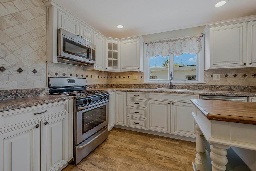 1443 W Main Street, Riverhead, New York image 15