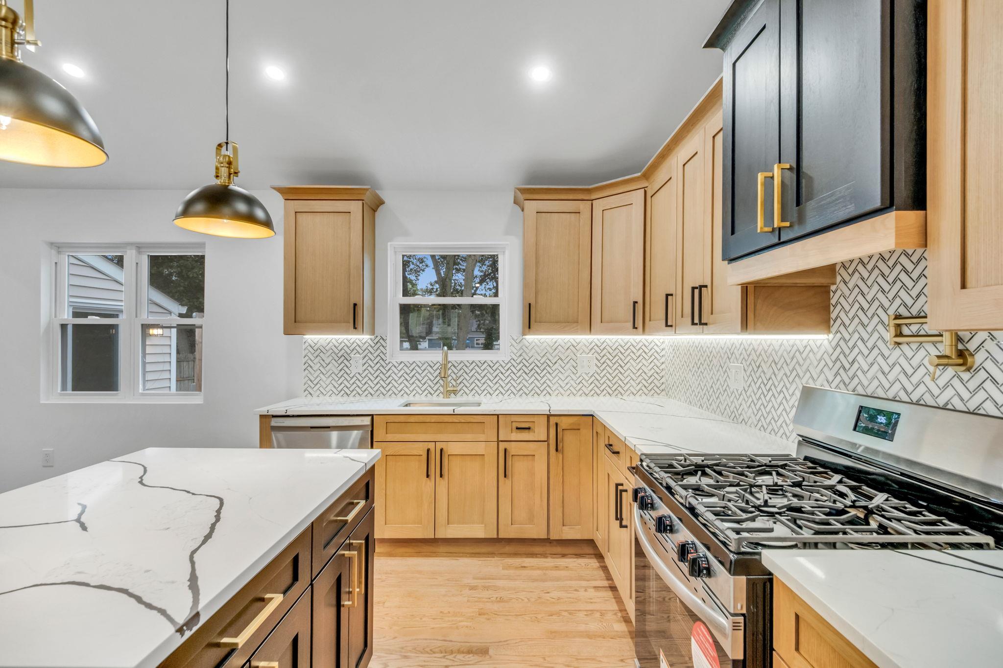 71 Selden Boulevard, Centereach, New York image 4