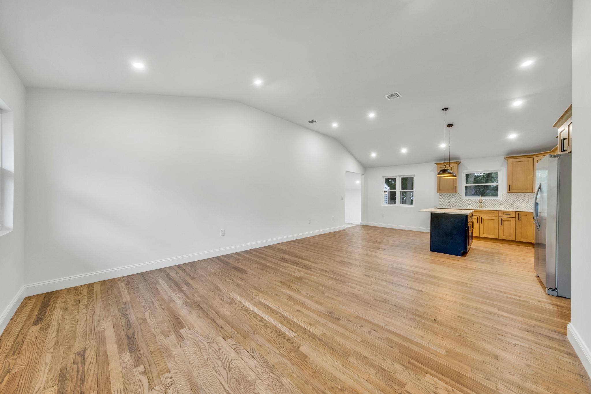 71 Selden Boulevard, Centereach, New York image 3