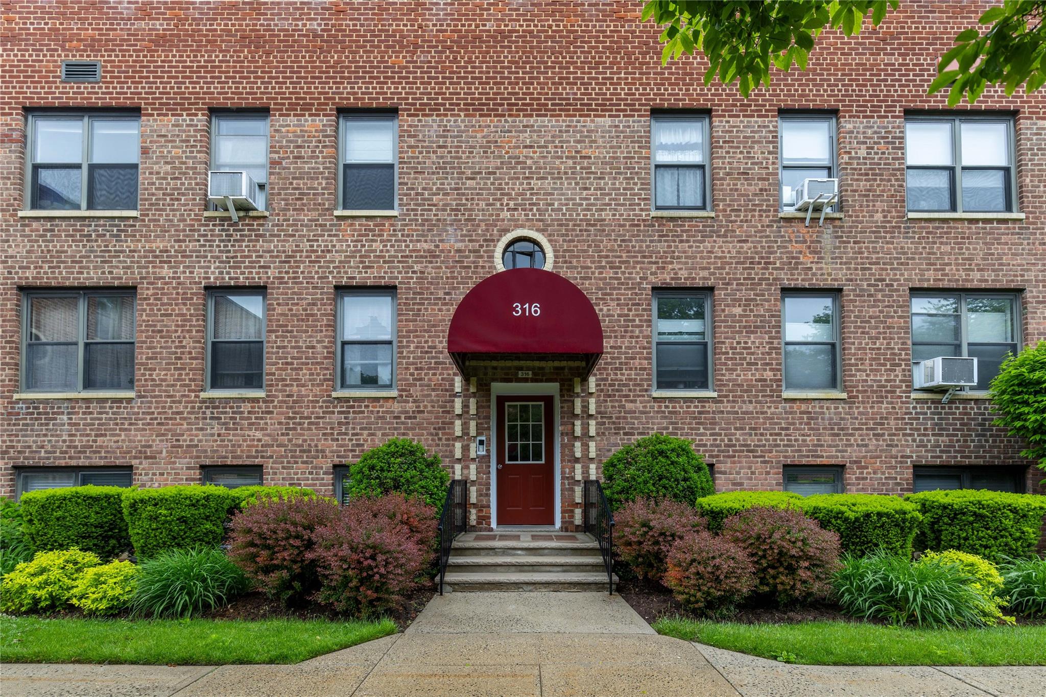 316 Richbell Road #C2, Mamaroneck, New York image 1