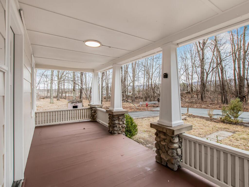 21 N Lane Street, Port Jervis, New York image 3