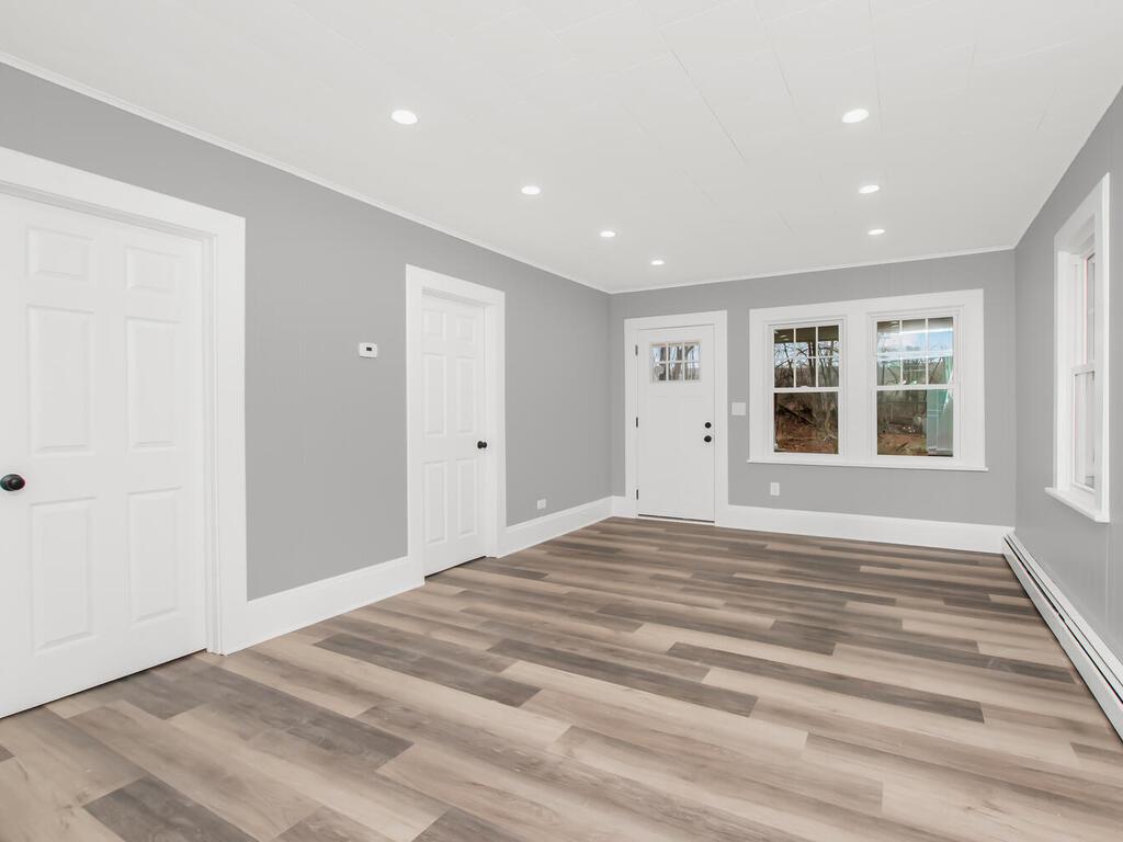 21 N Lane Street, Port Jervis, New York image 4