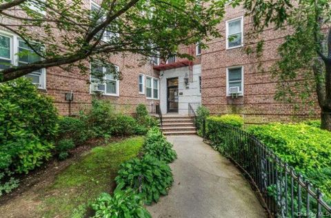 Homes For Sale - 88-09 35th Ave Ave #2O<br/> Jackson Heights, NY 11372