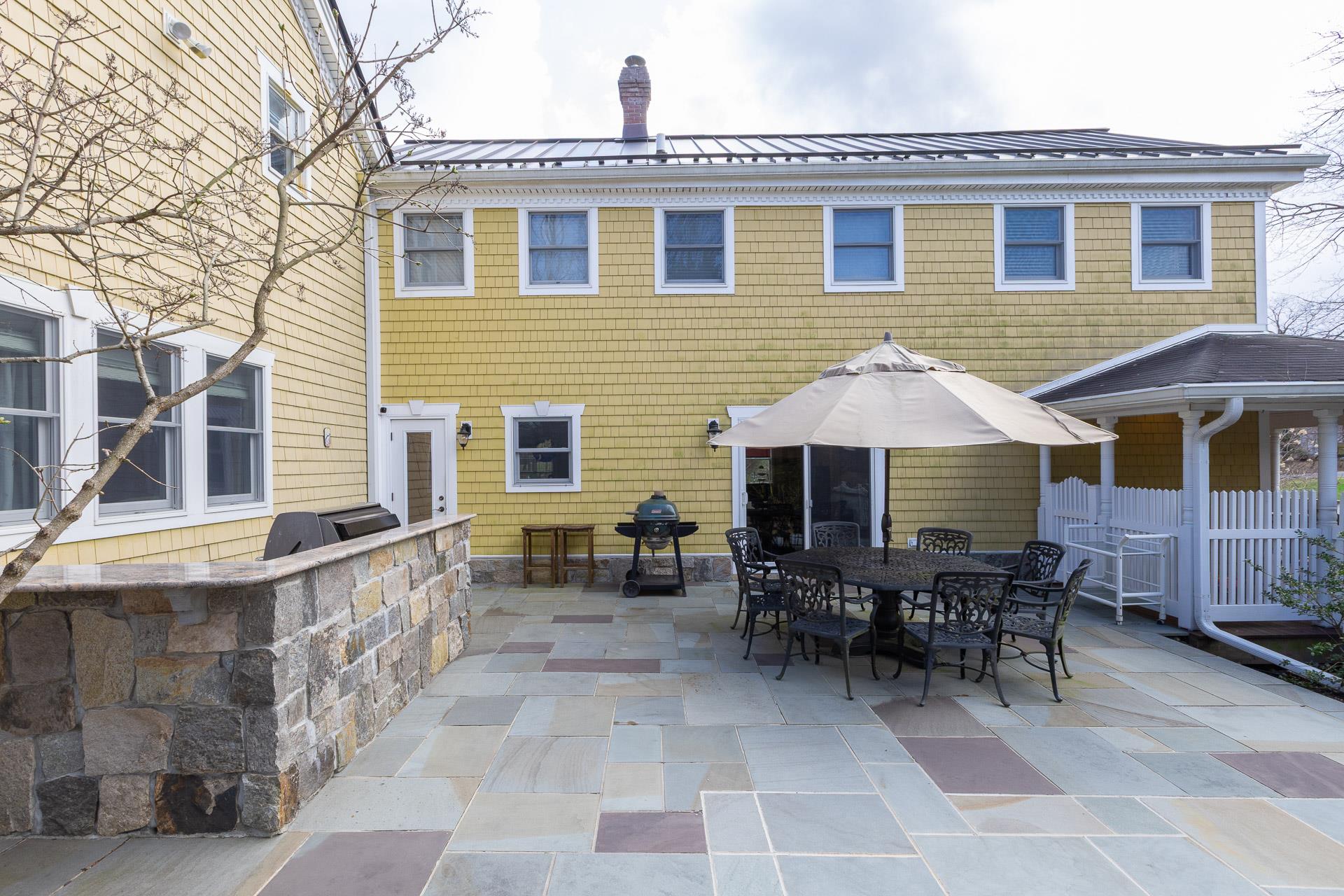 67 W Gnarled Hollow Road, Setauket, Florida image 38