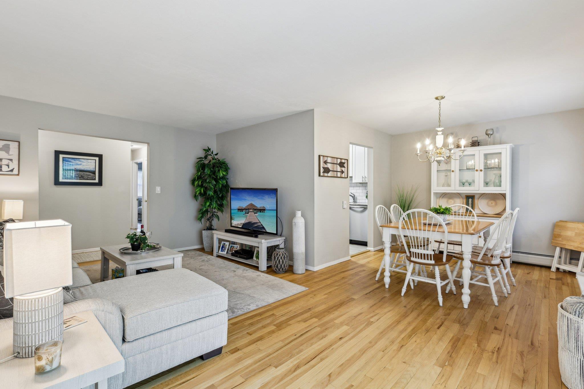2 Church Lane #L, Valley Cottage, New York image 6
