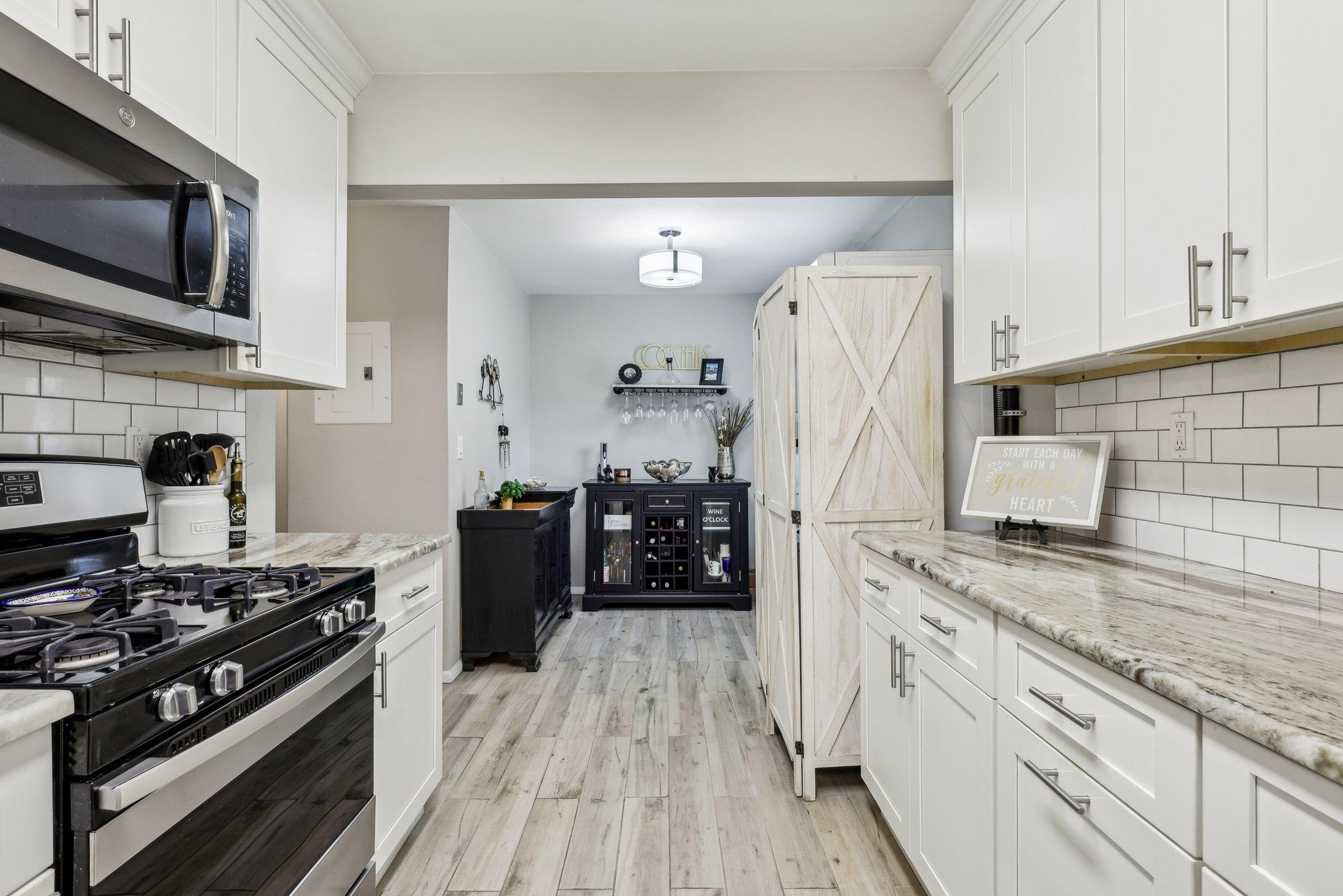 2 Church Lane #L, Valley Cottage, New York image 10