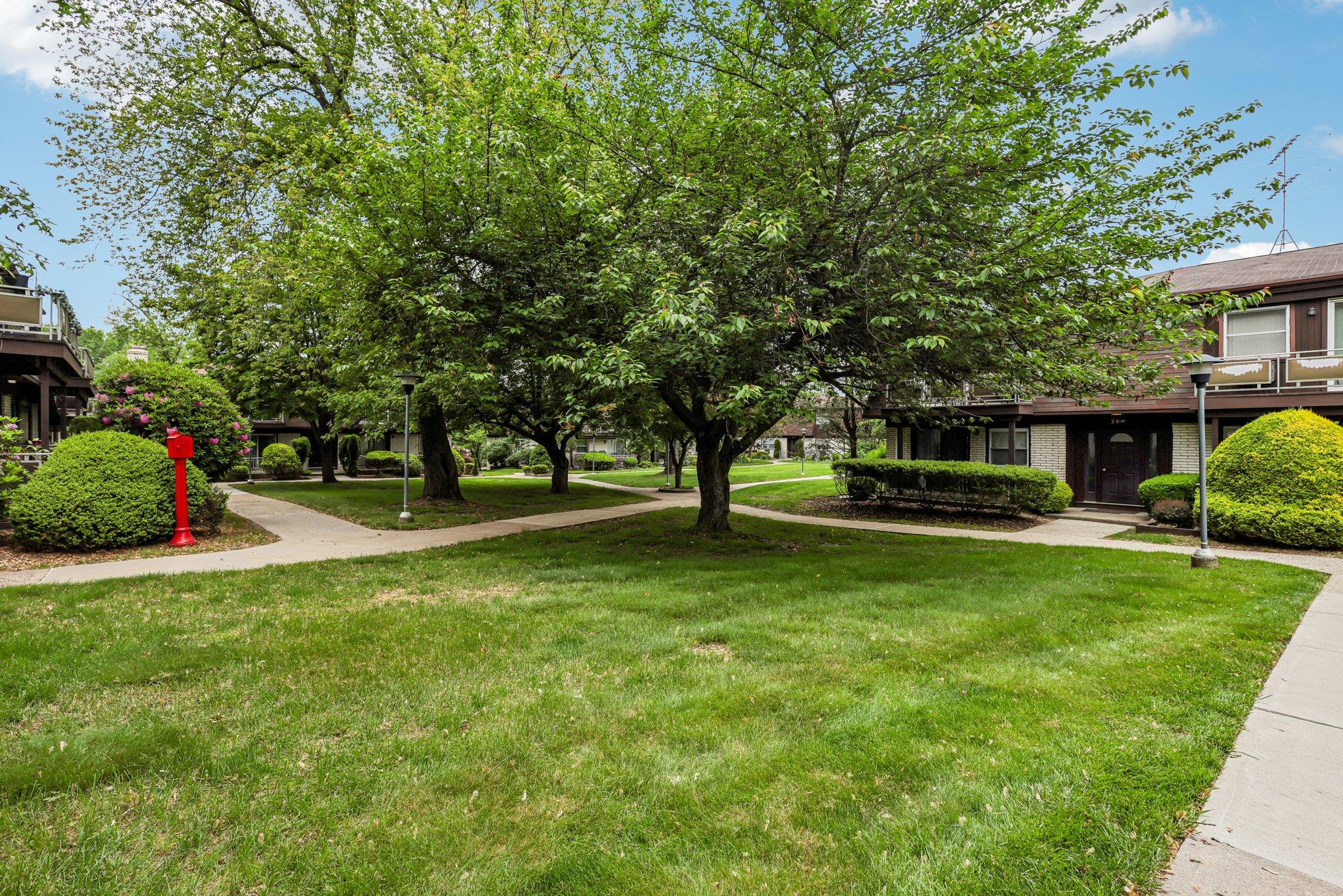 2 Church Lane #L, Valley Cottage, New York image 2