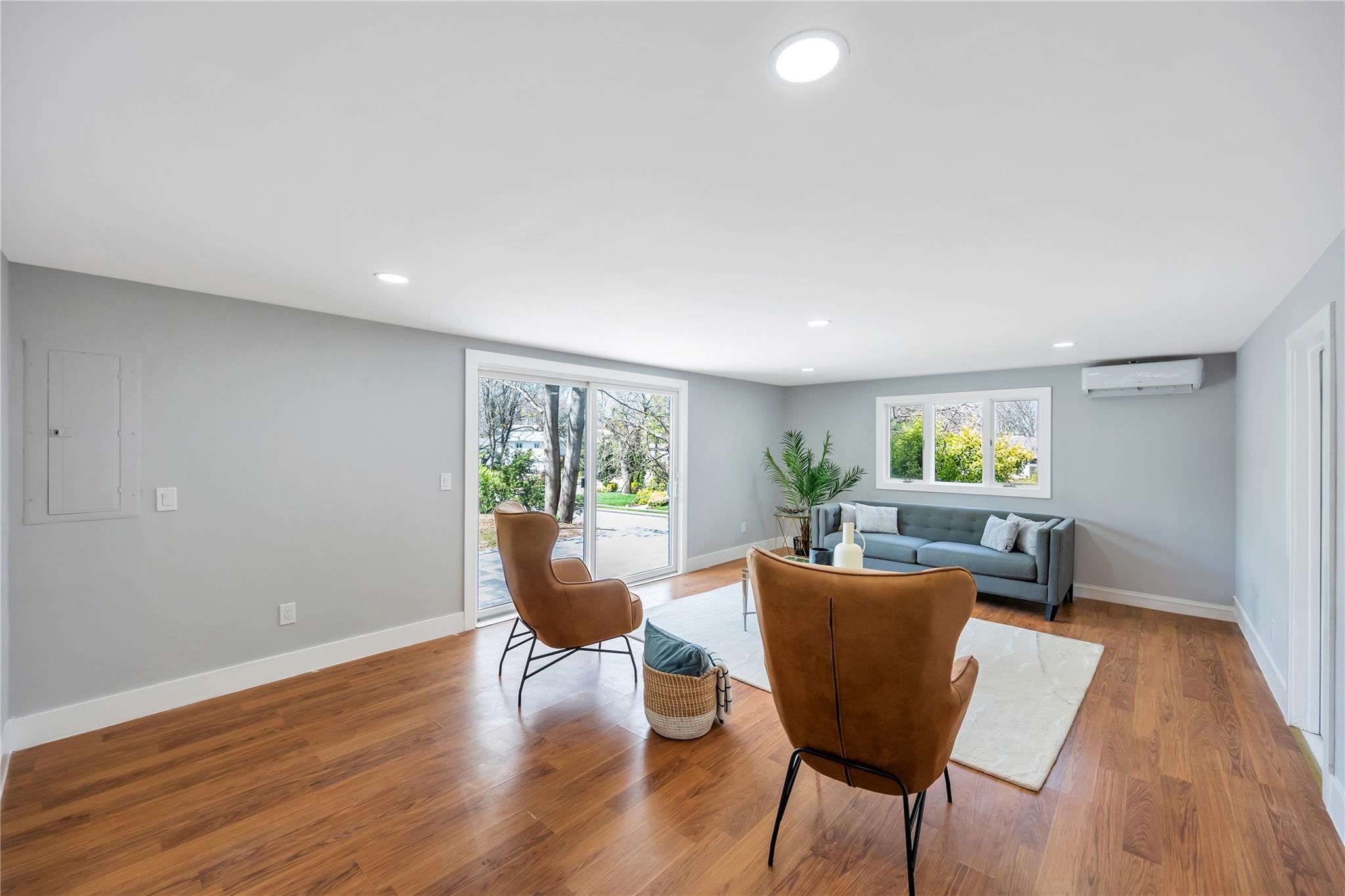 16 Huckleberry Lane, Oyster Bay, New York image 8