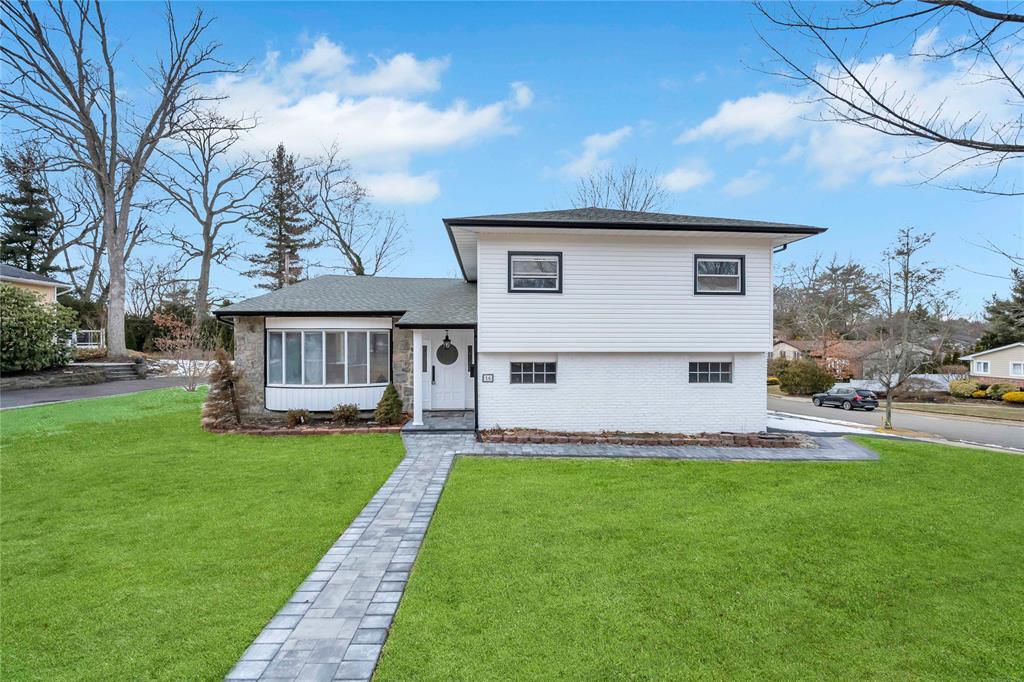 16 Huckleberry Lane, Oyster Bay, New York image 3