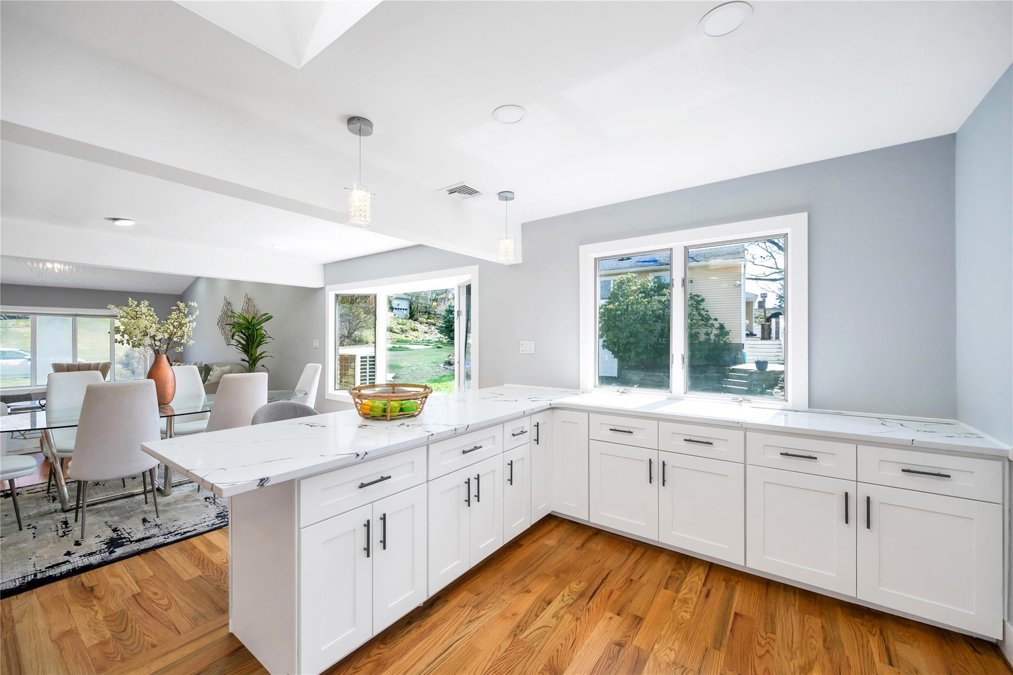 16 Huckleberry Lane, Oyster Bay, New York image 12