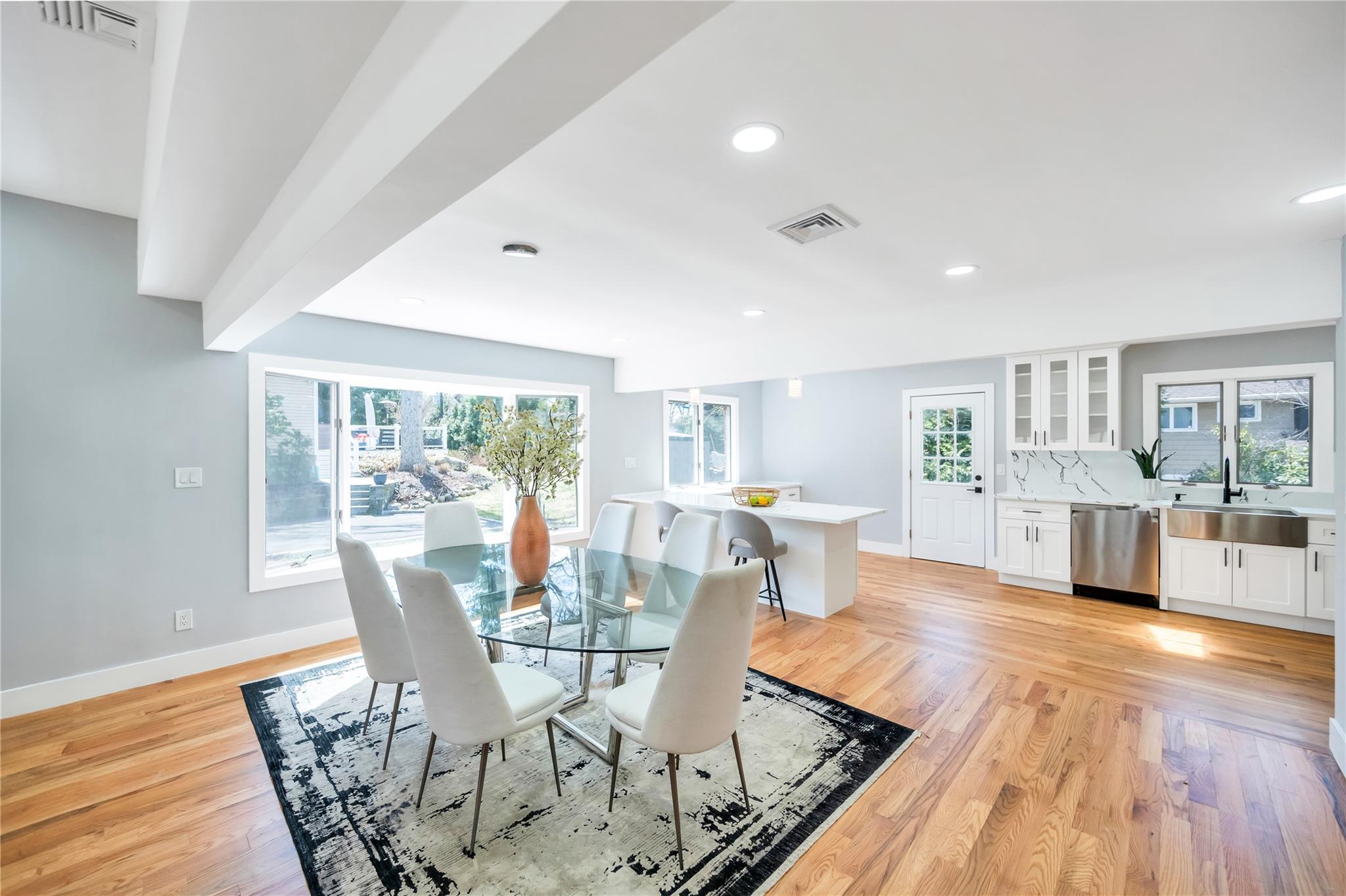 16 Huckleberry Lane, Oyster Bay, New York image 9