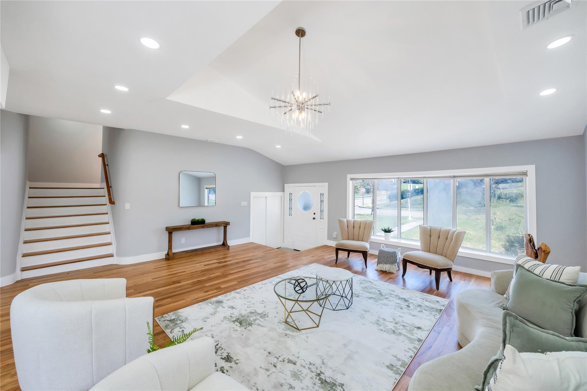 16 Huckleberry Lane, Oyster Bay, New York image 5
